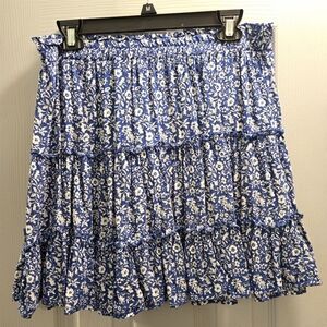 Ava Christine Size L Blue/White Floral Tiered Short Skirt